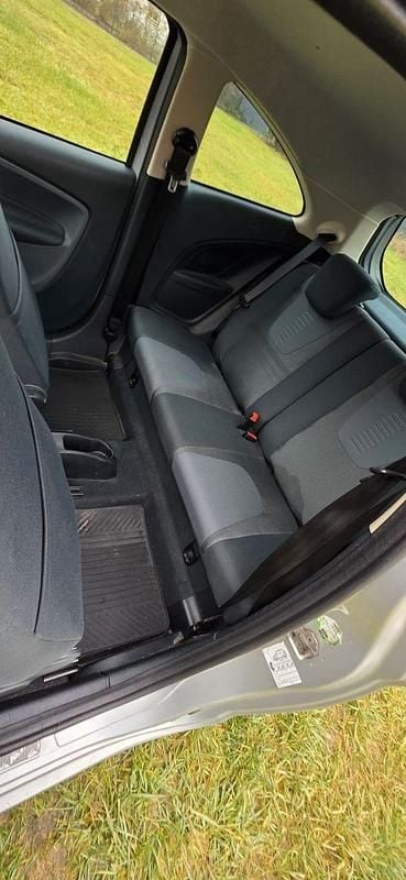 Gebraucht Ford Ka Titanium 69 PS (50 kW) 2011 Silber Kleinwagen