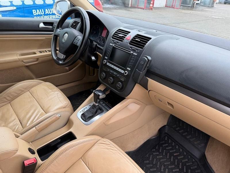 Gebraucht VW Golf V Comfortline 140 PS (102 kW) 2007 Beige Limousine