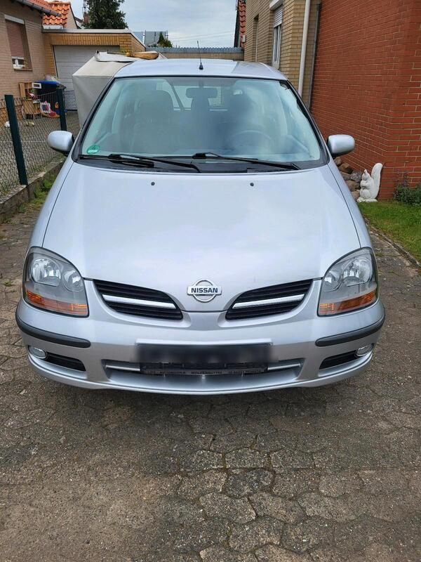 Silber Gebraucht 2003 Nissan Almera Tino Van / Kleinbus | 2.200 € (Fairer Preis) - Bild 1/4