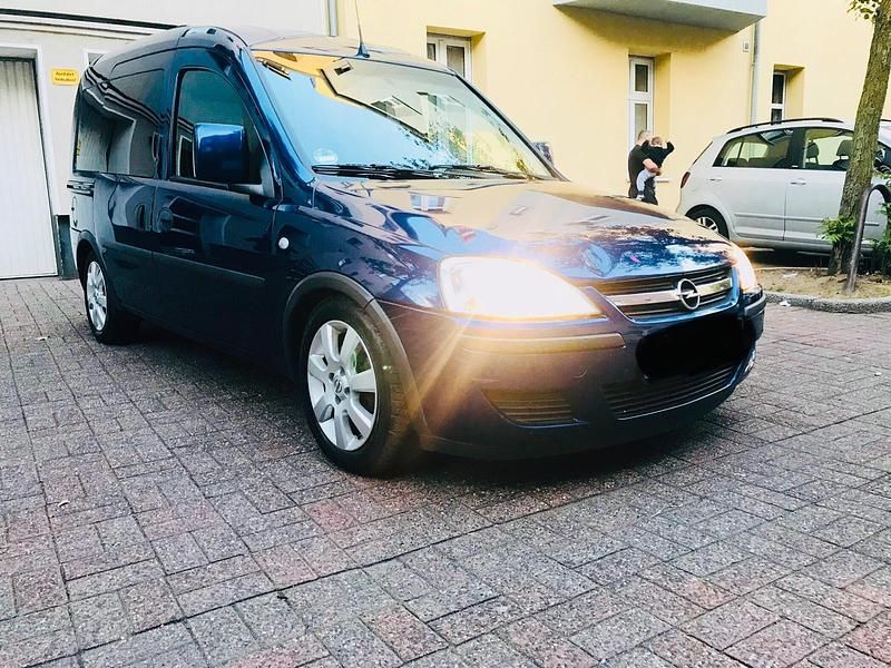 Blau Gebraucht 2007 Opel Combo Van / Kleinbus | 2.000 € (Fairer Preis) - Bild 1/4