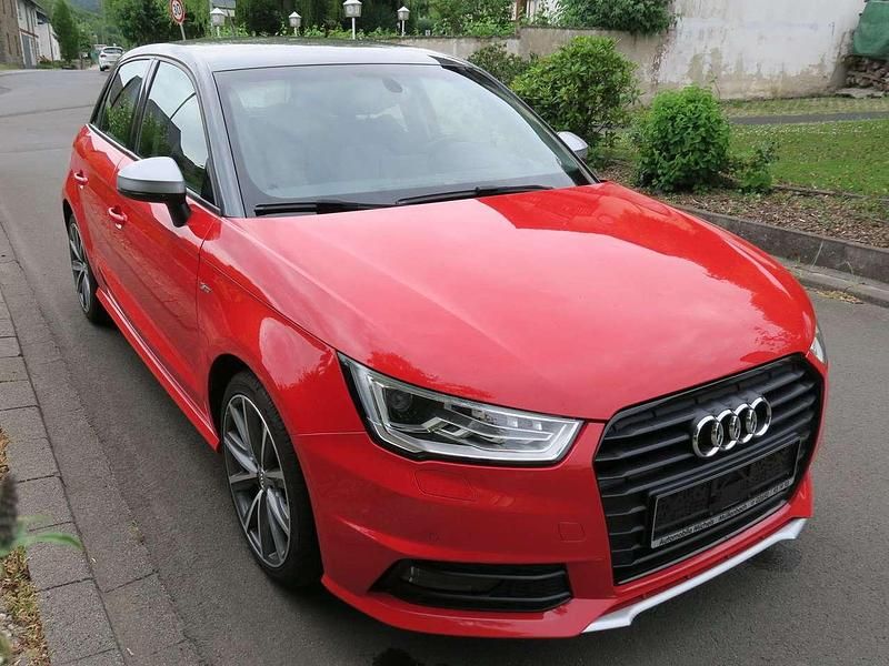 Gebraucht Audi A1 Sport 95 PS (69 kW) 2018 Misanorot perleffekt Kleinwagen
