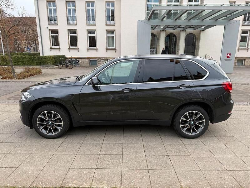 Gebraucht BMW X5 Sport Line 258 PS (189 kW) 2015 Grau SUV