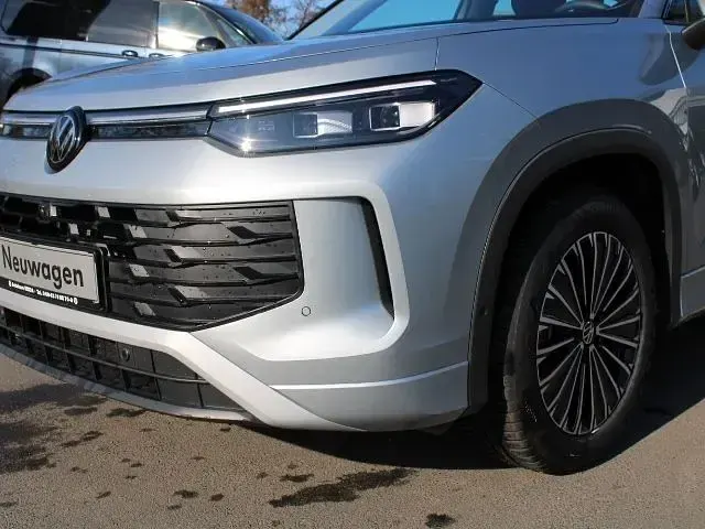 Neu VW Tayron 193 PS (141 kW) 2026 Silber SUV