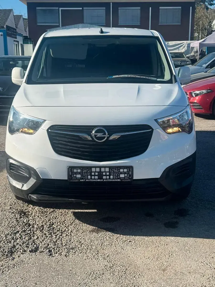 Gebraucht Opel Combo Edition 102 PS (75 kW) 2021 Weiß Van / Kleinbus