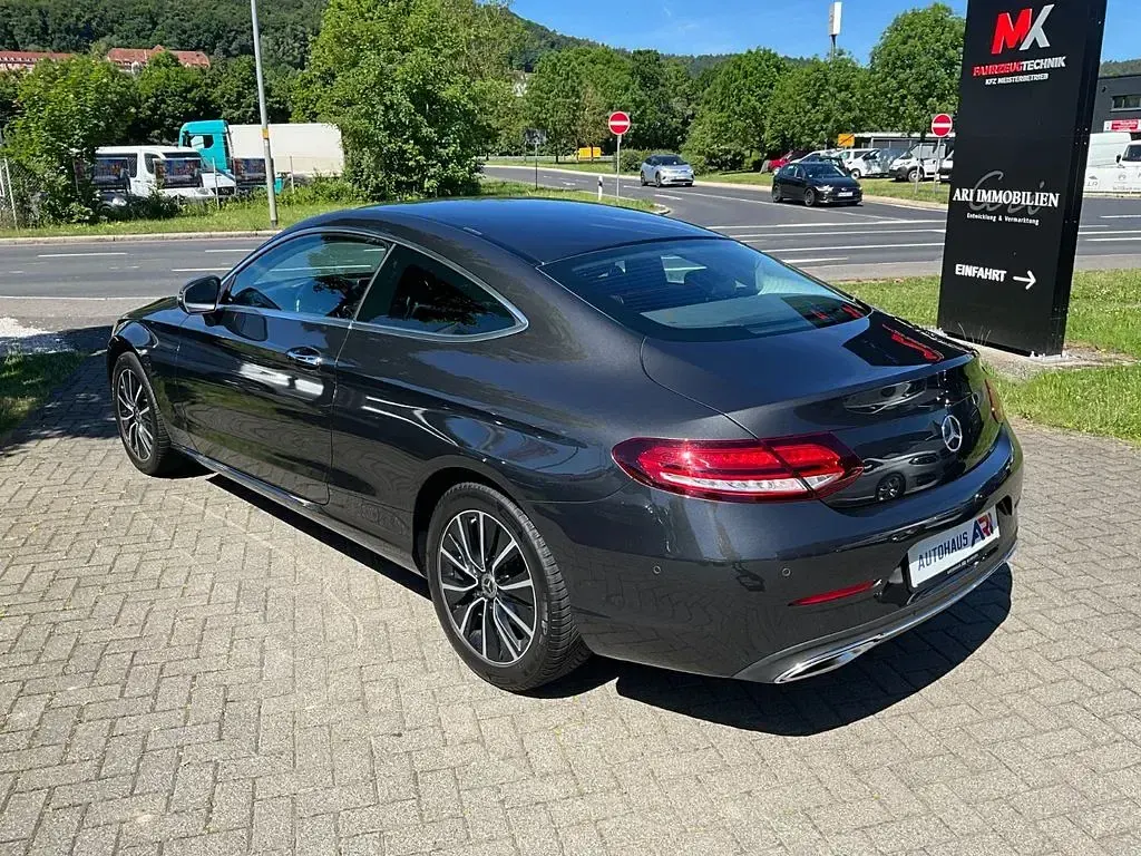 Gebraucht Mercedes C200 184 PS (135 kW) 2020 Grau Coupé