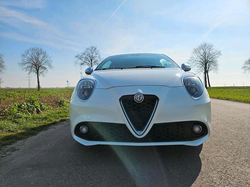 Gebraucht Alfa Romeo MiTo 95 PS (69 kW) 2017 Weiß Kleinwagen