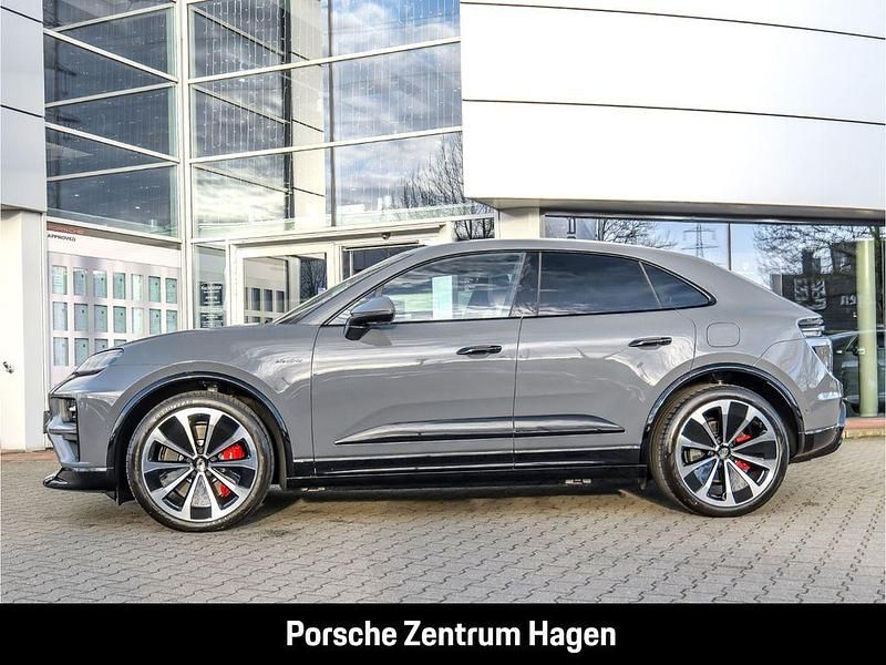 Neu Porsche Macan Turbo 469 kW (639 PS) 2025 Grau SUV