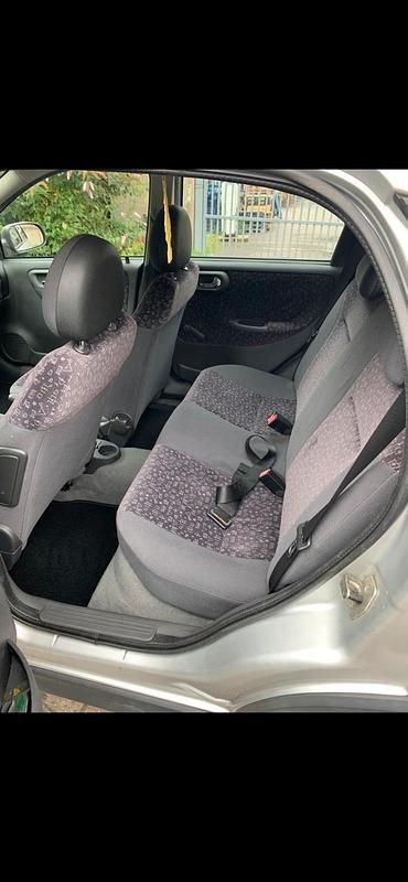 Gebraucht Opel Corsa 90 PS (66 kW) 2002 Silber Kleinwagen