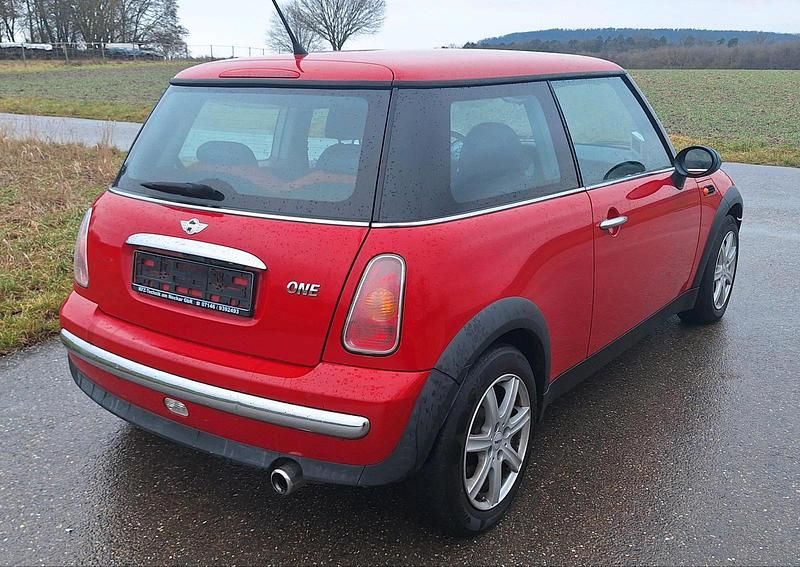 Gebraucht Mini ONE 90 PS (66 kW) 2004 Rot Kleinwagen