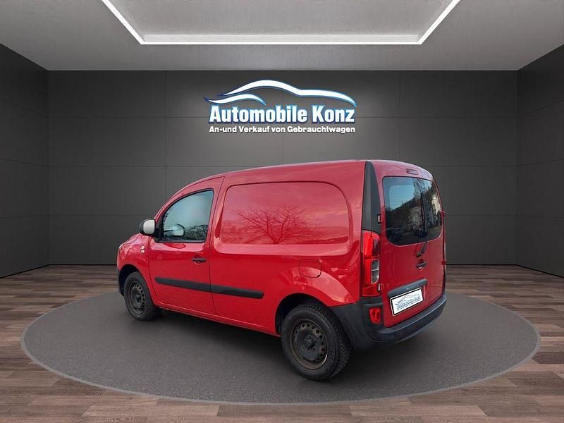 Gebraucht Mercedes Citan 111 110 PS (80 kW) 2015 Rot Van / Kleinbus