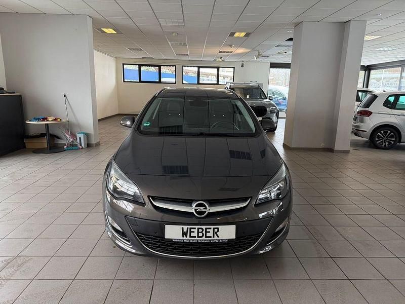 Gebraucht Opel Astra Exklusiv 120 PS (88 kW) 2015 Grau Kombi