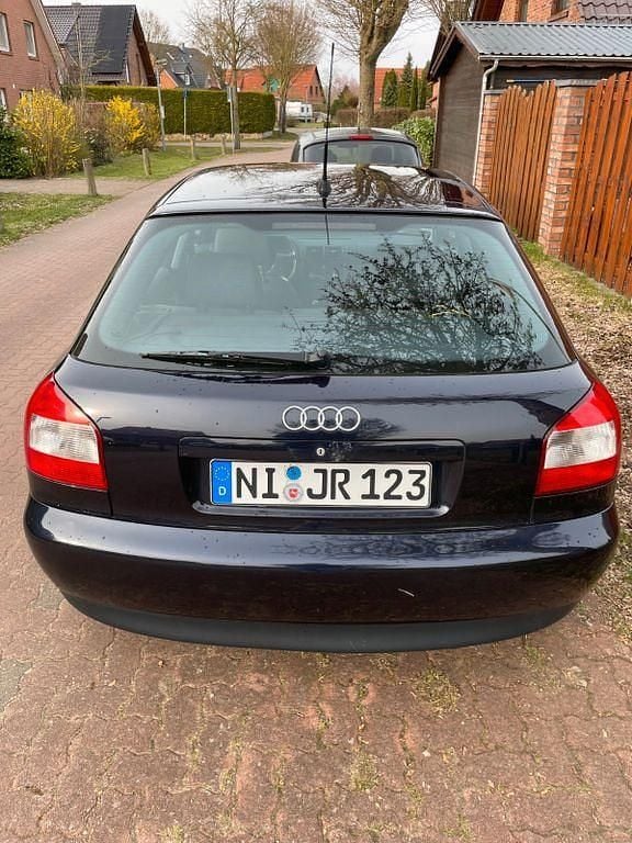 Gebraucht Audi A3 Exclusive 102 PS (75 kW) 2001 Blau Kleinwagen