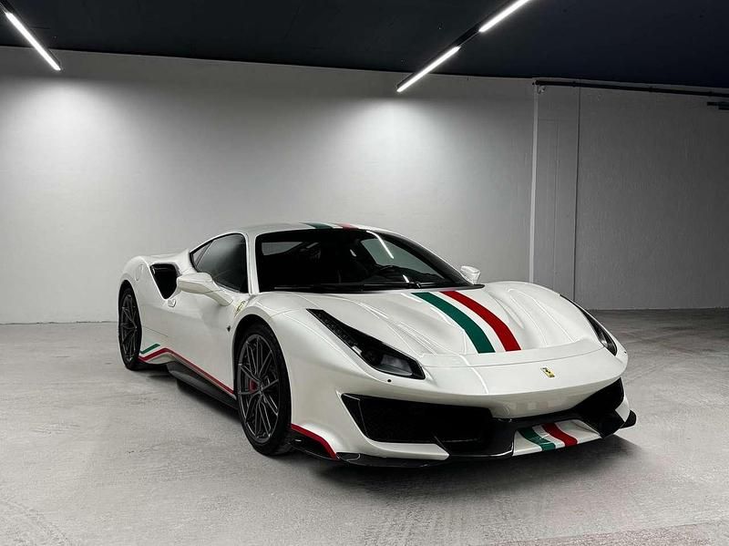 Weiß Gebraucht 2019 Ferrari 488 Coupé | 470.631 € - Bild 1/4