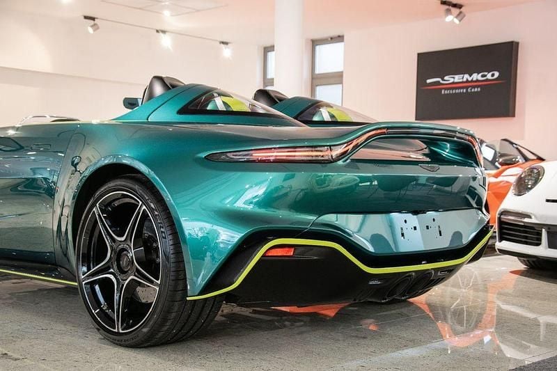 Neu Aston Martin V12 Vantage 725 PS (533 kW) 2025 Grün Cabrio
