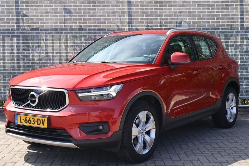 Orange Gebraucht 2021 Volvo XC40 Business Edition SUV | 18.498 € (Superpreis) - Bild 1/4