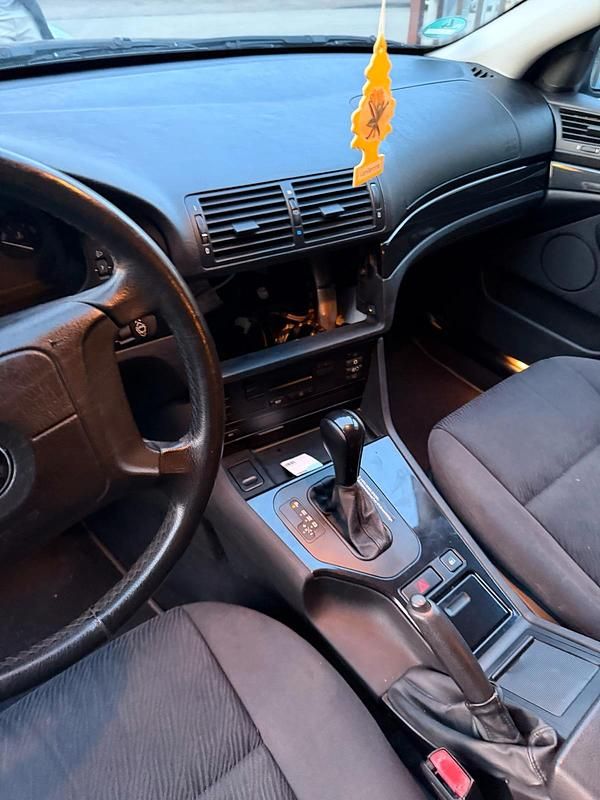 Gebraucht BMW 520 Basis 150 PS (110 kW) 1999 Blau Limousine