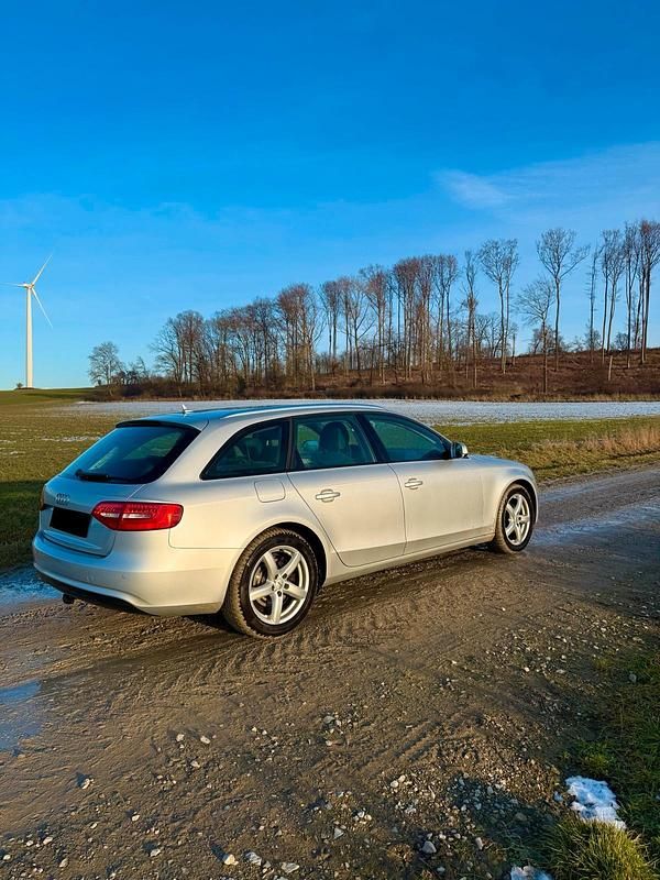 Gebraucht Audi A4 177 PS (130 kW) 2012 Silber Kombi