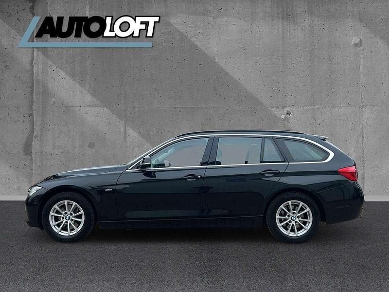 Gebraucht BMW 320 Luxury Line 190 PS (139 kW) 2017 Saphirschwarz Kombi