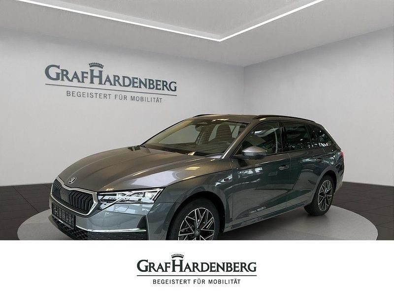Grau Neu 2025 Skoda Octavia Tour Kombi | 40.490 € (Etwas zu teuer) - Bild 1/4