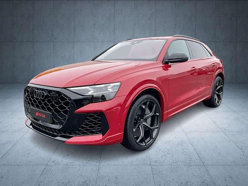 Neu Audi RS Q8 Performance 640 PS (470 kW) 2026 Chilirot metallic SUV