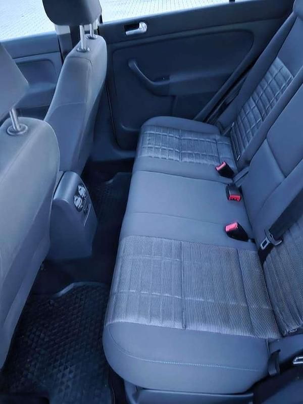 Gebraucht VW Golf V Comfortline 102 PS (75 kW) 2007 Silber Limousine