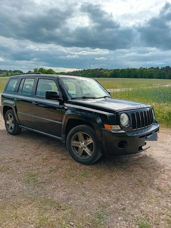 Schwarz Gebraucht 2011 Jeep Patriot SUV | 3.850 € (Superpreis) - Bild 1/4