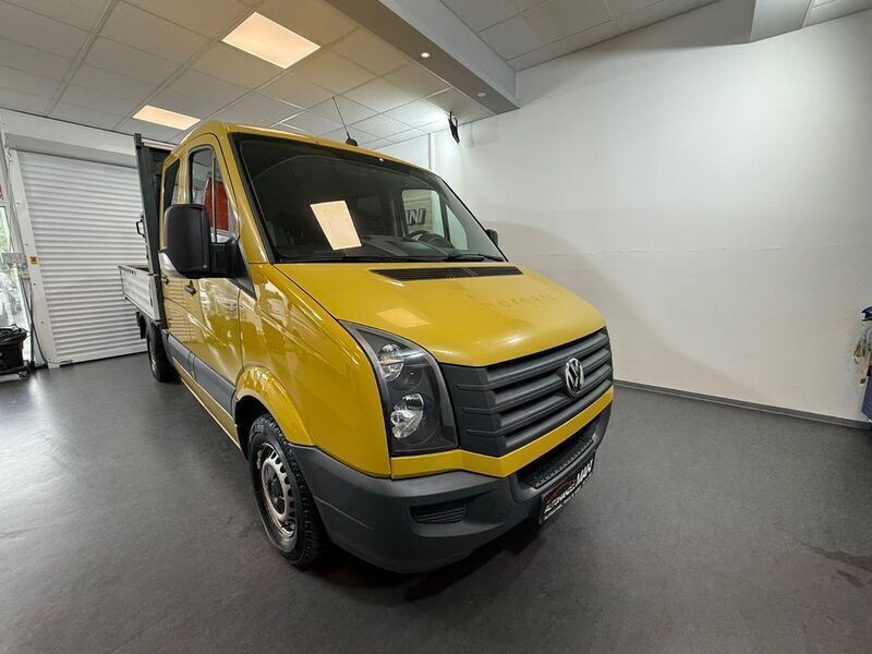 Orange Gebraucht 2016 VW Crafter Van | 12.690 € (Teuer) - Bild 1/4