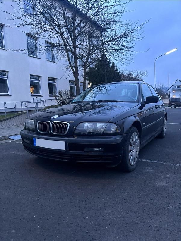 Gebraucht 2000 BMW 320 Limousine | 890 € (Superpreis) - Bild 1/4