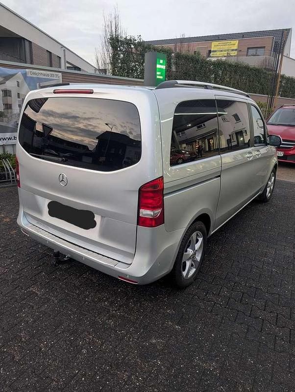 Gebraucht Mercedes V220 Edition 190 PS (139 kW) 2019 Grau Van / Kleinbus