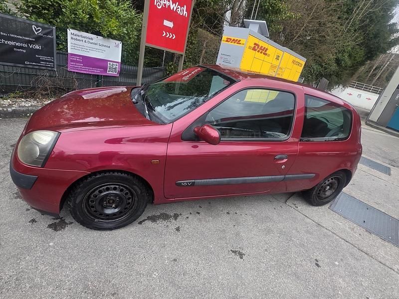 Gebraucht Renault Clio II 75 PS (55 kW) 2001 Rot Kleinwagen