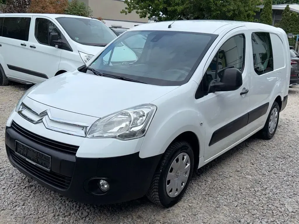 Gebraucht Citroën Berlingo 90 PS (66 kW) 2010 Weiß Van / Kleinbus