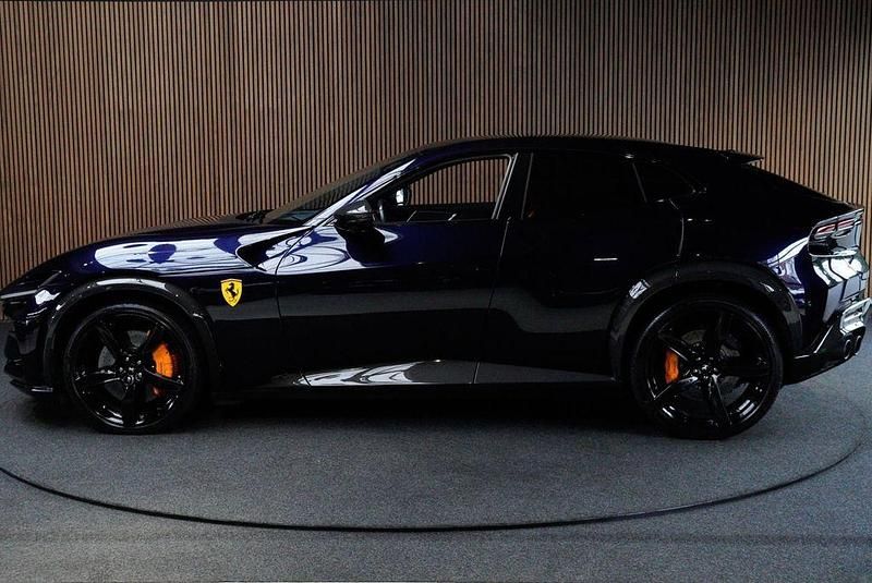 Gebraucht Ferrari Purosangue 725 PS (533 kW) 2024 Blau SUV