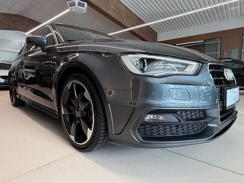 Gebraucht Audi A3 S-Line 179 PS (131 kW) 2014 Grau Limousine