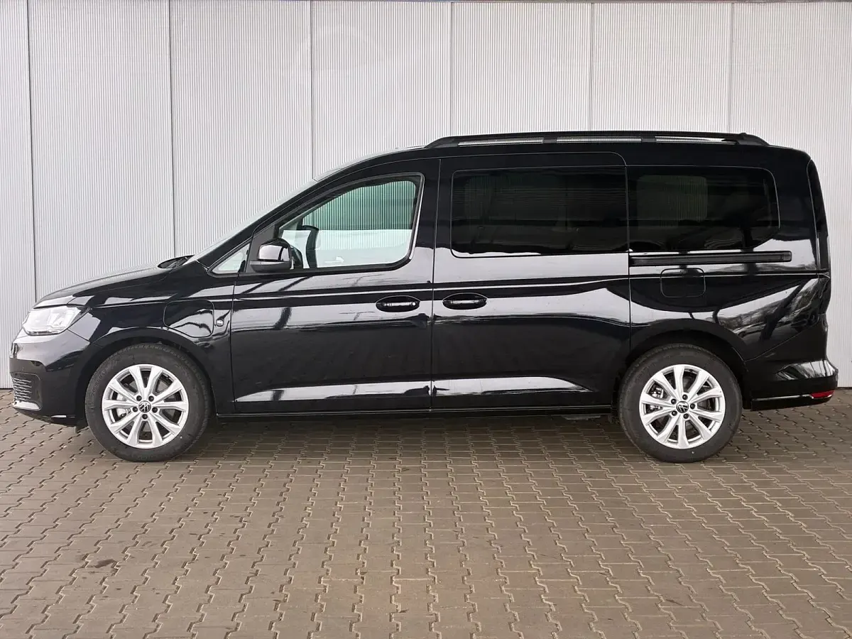 Neu VW Caddy Maxi Life 150 PS (110 kW) 2026 Deep black Van / Kleinbus