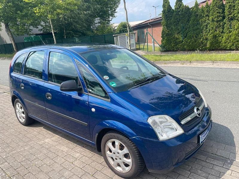 Blau Gebraucht 2004 Opel Meriva Van / Kleinbus | 2.750 € (Teuer) - Bild 1/4