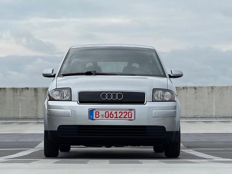 Usata Audi A2 75 CV (55 kW) 2000 Argento Utilitaria