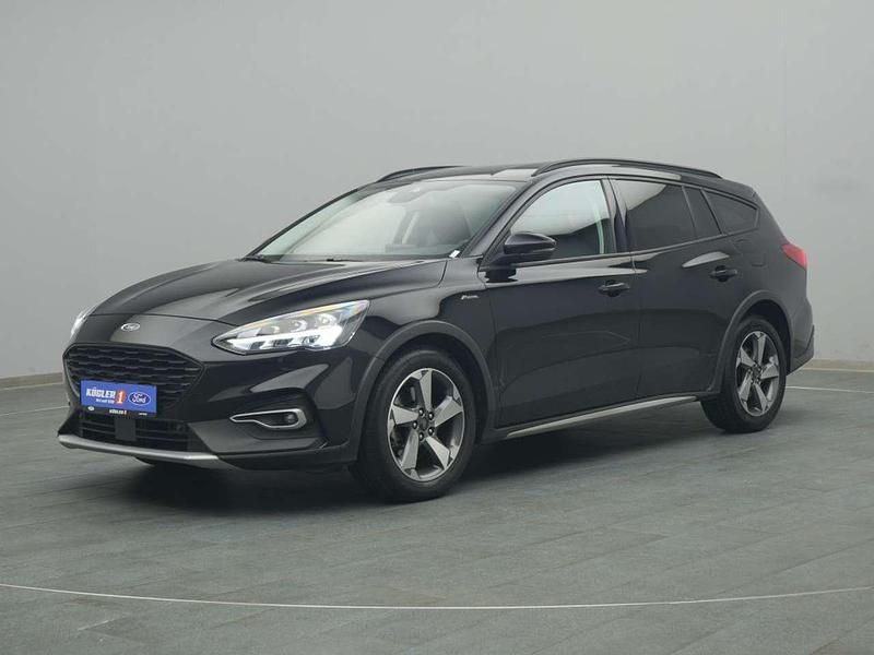 Gebraucht Ford Focus Active 155 PS (114 kW) 2022 Obsidianschwarz Kombi