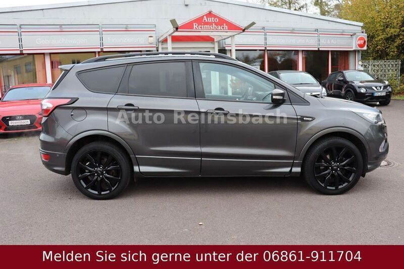 Gebraucht Ford Kuga ST-Line 150 PS (110 kW) 2017 Grau SUV