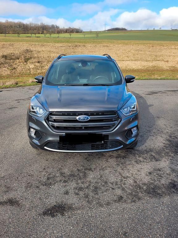 Gebraucht Ford Kuga ST-Line 150 PS (110 kW) 2017 Grau SUV