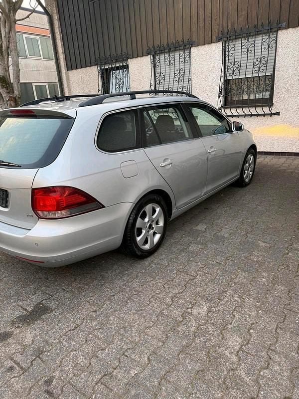 Gebraucht VW Golf 122 PS (89 kW) 2010 Silber Cabrio