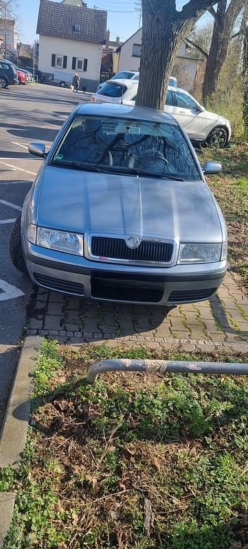 Gebraucht Skoda Octavia 102 PS (75 kW) 2004 Grau Limousine