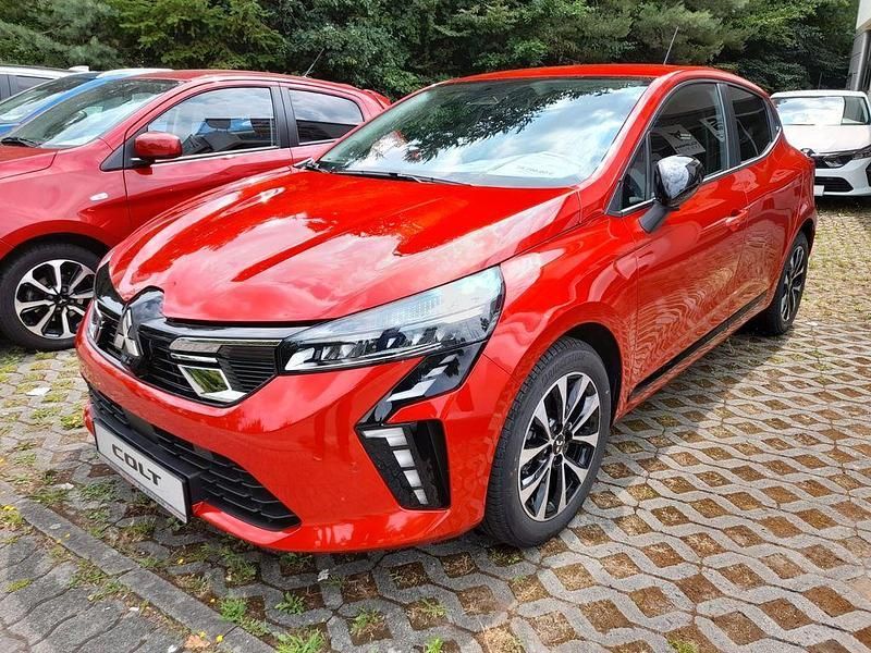 Neu Mitsubishi Colt Plus 67 PS (49 kW) 2025 Grau Limousine