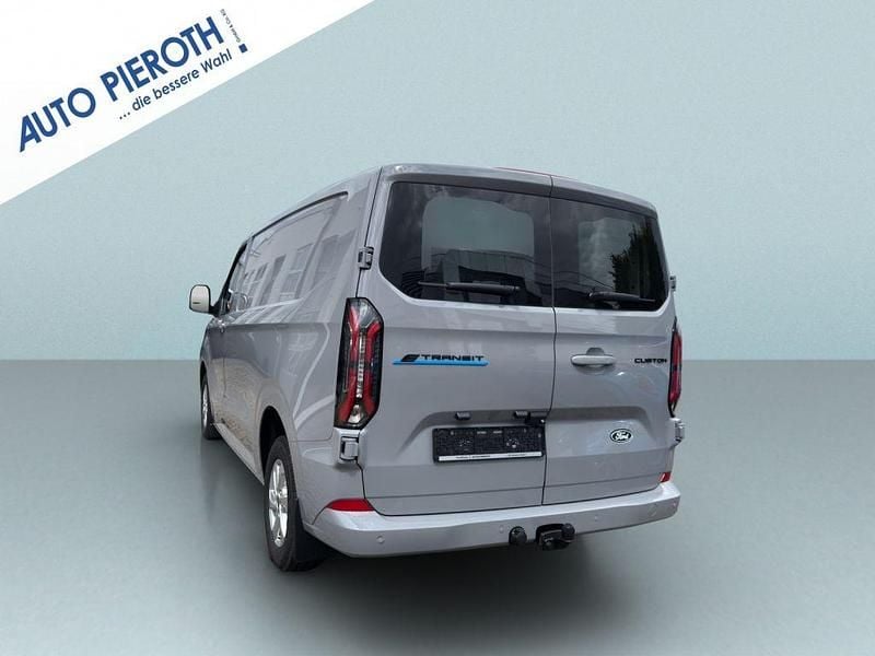 Nowe Ford E-Transit Limited 100 kW (136 KM) 2025 Szary Van