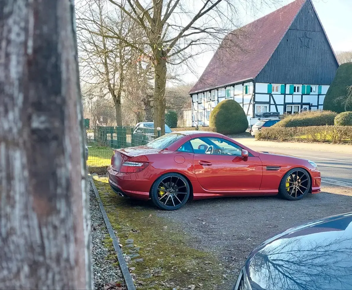 Gebraucht Mercedes SLK250 204 PS (150 kW) 2014 Rot Cabrio