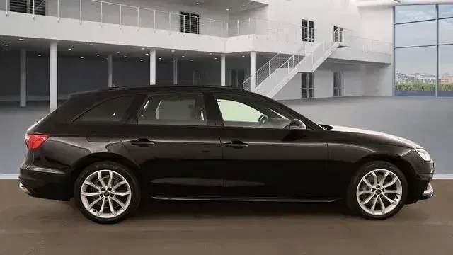 Occasion Audi A4 Advanced 235 ch (172 kW) 2023 Noir Berline