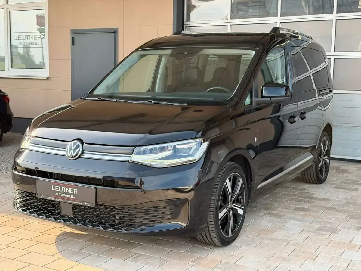 Gebraucht VW Caddy Style 122 PS (89 kW) 2022 Schwarz Van / Kleinbus