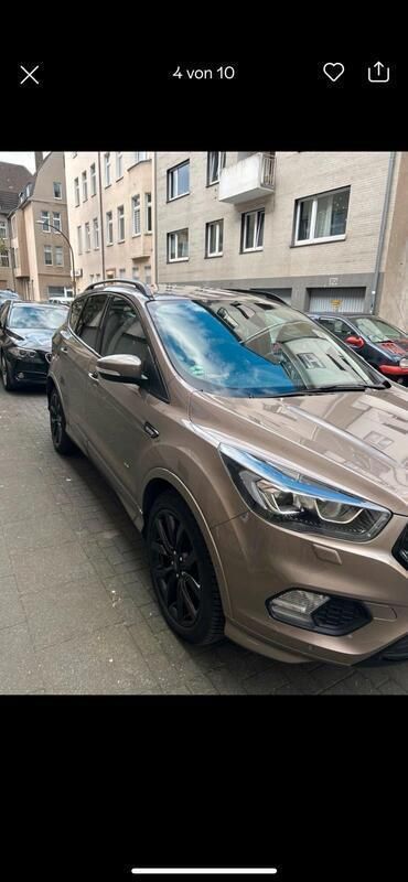 Gold Gebraucht 2018 Ford Kuga SUV | 19.000 € - Bild 1/4