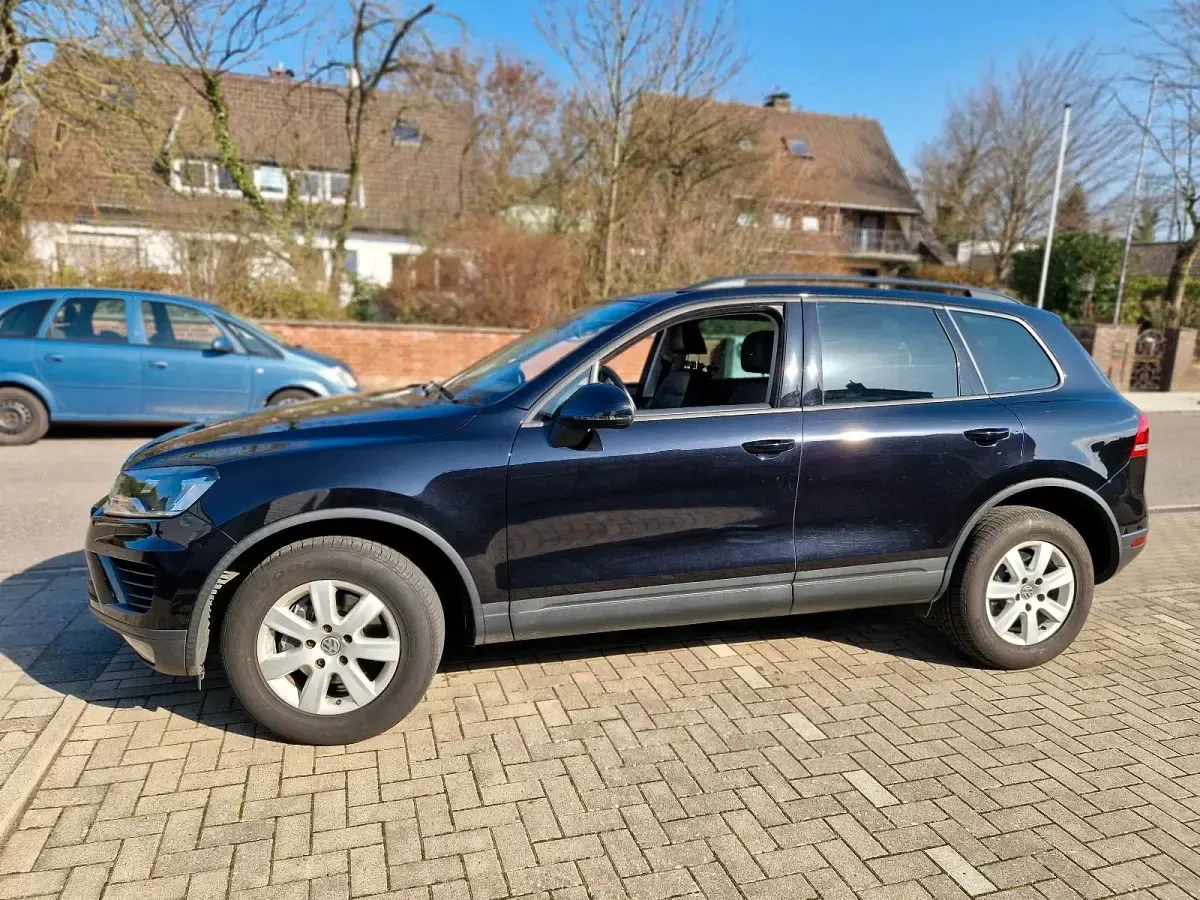 Usata VW Touareg 204 CV (150 kW) 2015 Nero SUV