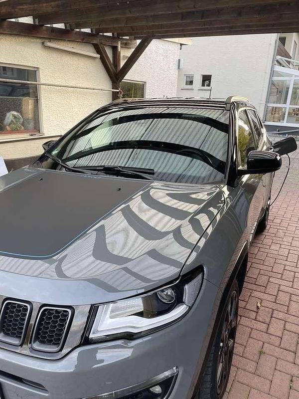 Gebraucht Jeep Compass 179 PS (131 kW) 2020 Grau SUV