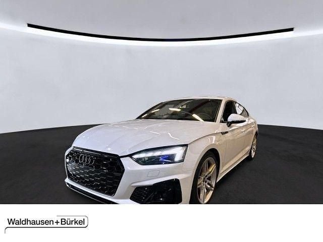 Gletscherweiß (metallic) Gebraucht 2023 Audi A5 Sportback Competition Limousine | 33.950 € (Guter Preis) - Bild 1/4